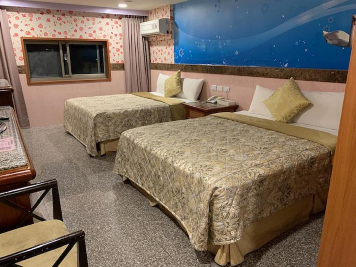 Yi Pin Business Hotel Taoyuan Zewnętrze zdjęcie