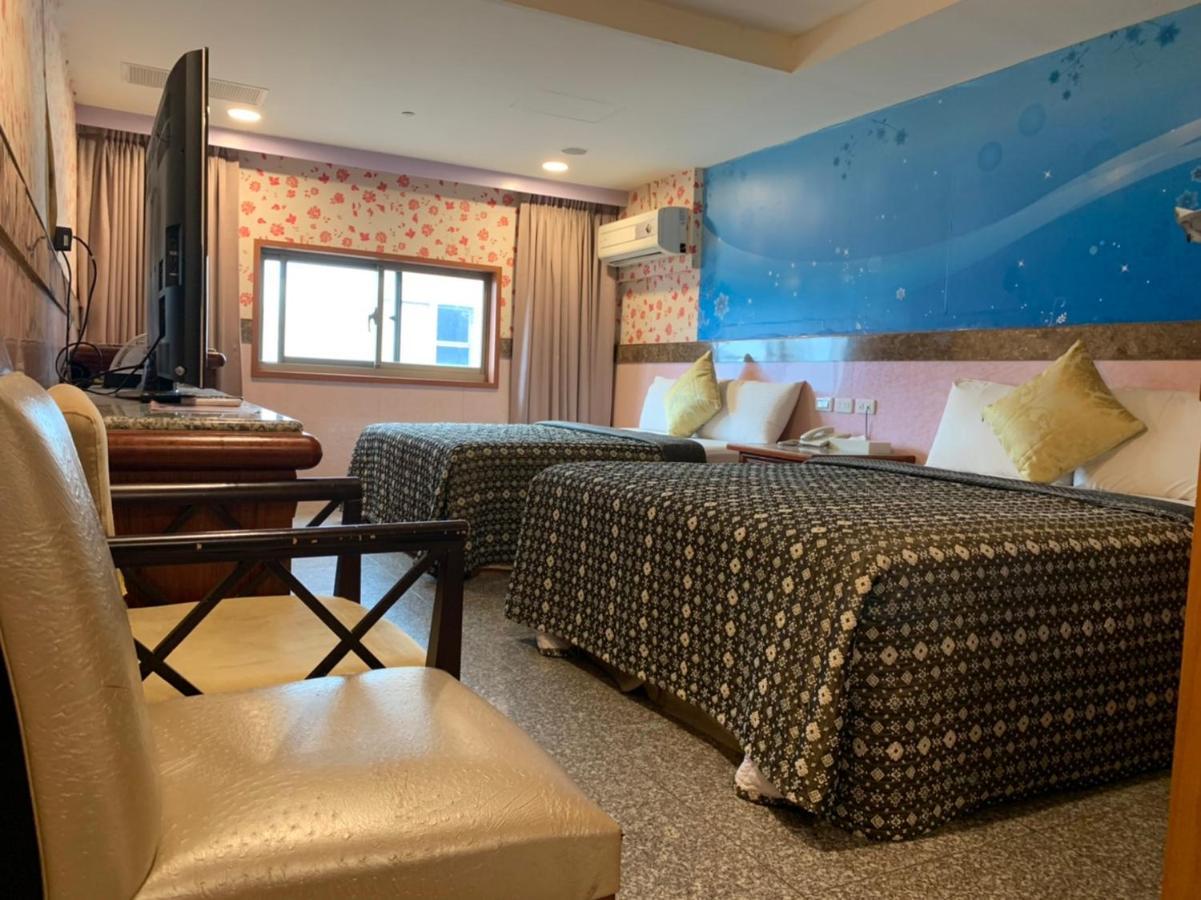 Yi Pin Business Hotel Taoyuan Zewnętrze zdjęcie