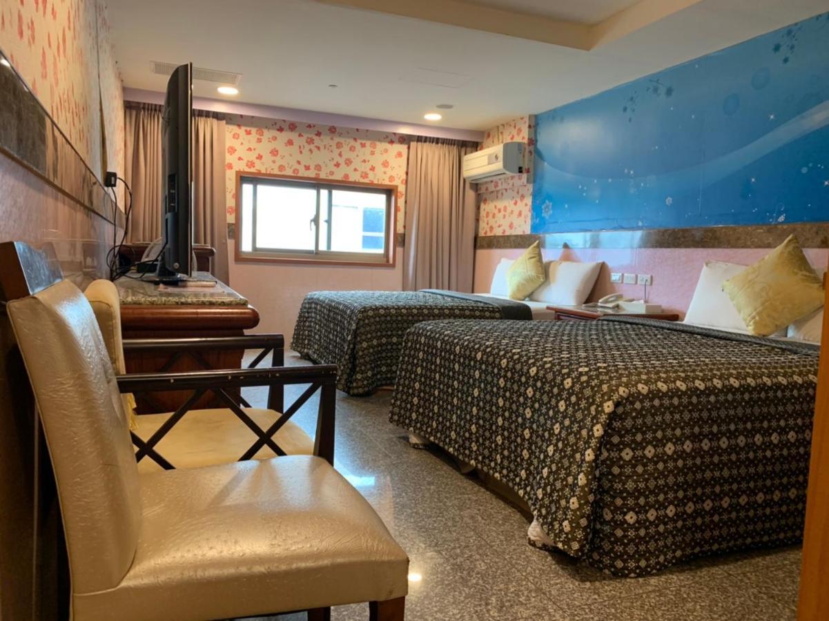 Yi Pin Business Hotel Taoyuan Zewnętrze zdjęcie