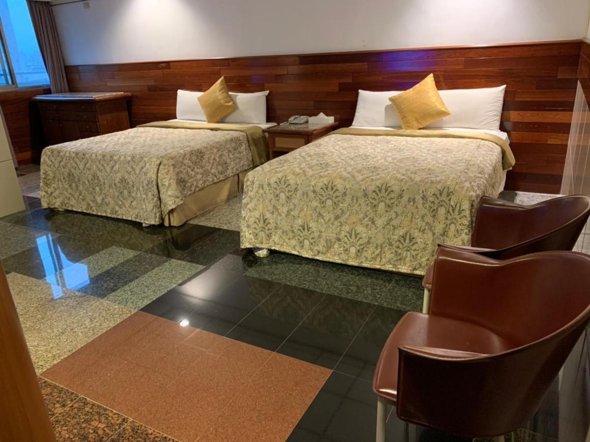 Yi Pin Business Hotel Taoyuan Zewnętrze zdjęcie